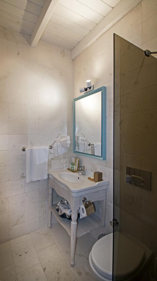 The Six Alacati Hotel Екстериор снимка